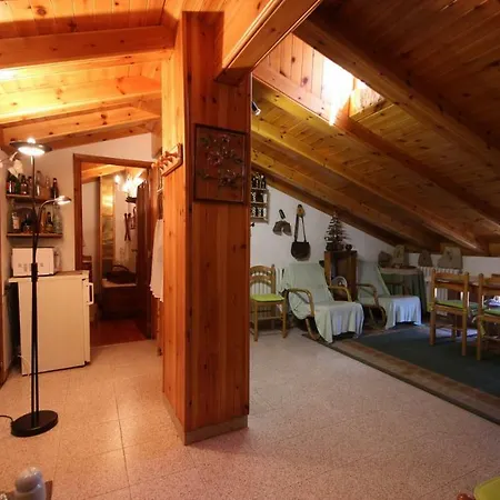 Maria Jesus בית כפרי *